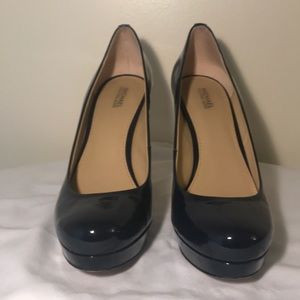 Michael Kors Ionna Pump Navy Patent Leather
